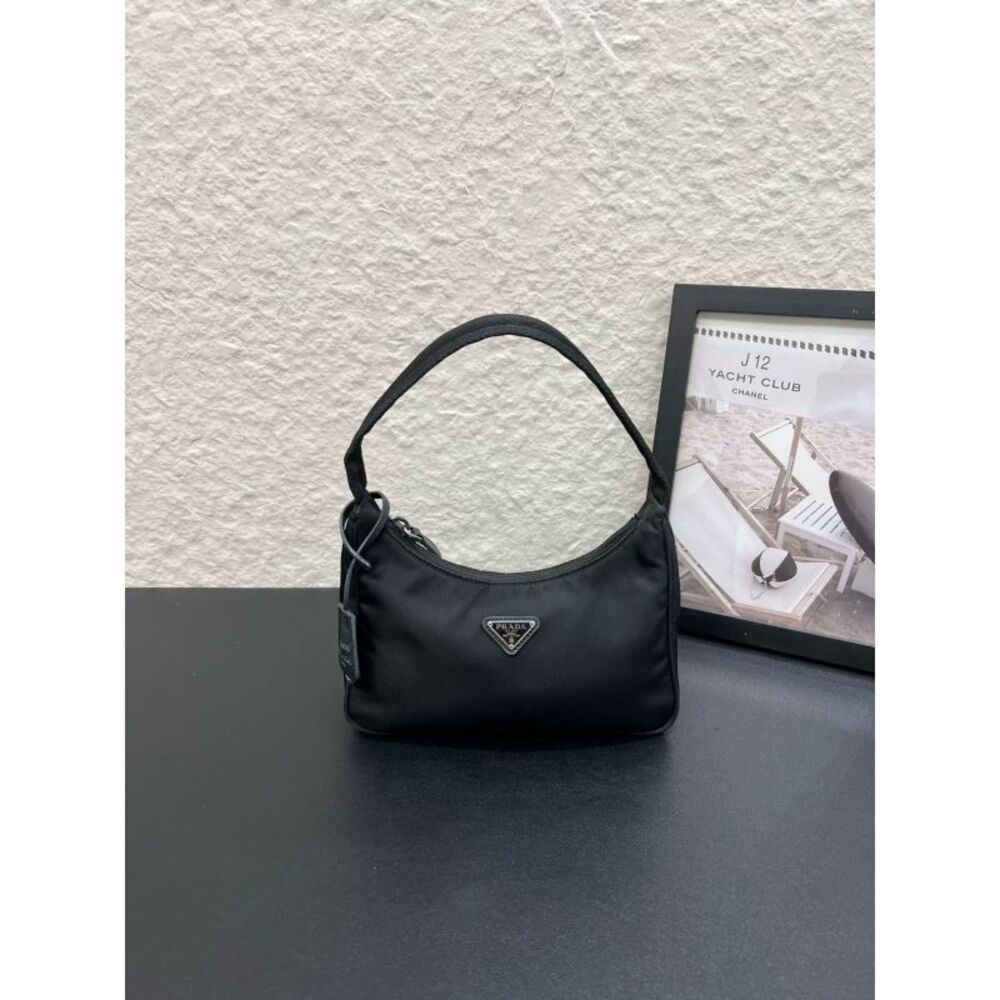 Prada Women Pre-Loved Bag Very Good Condition